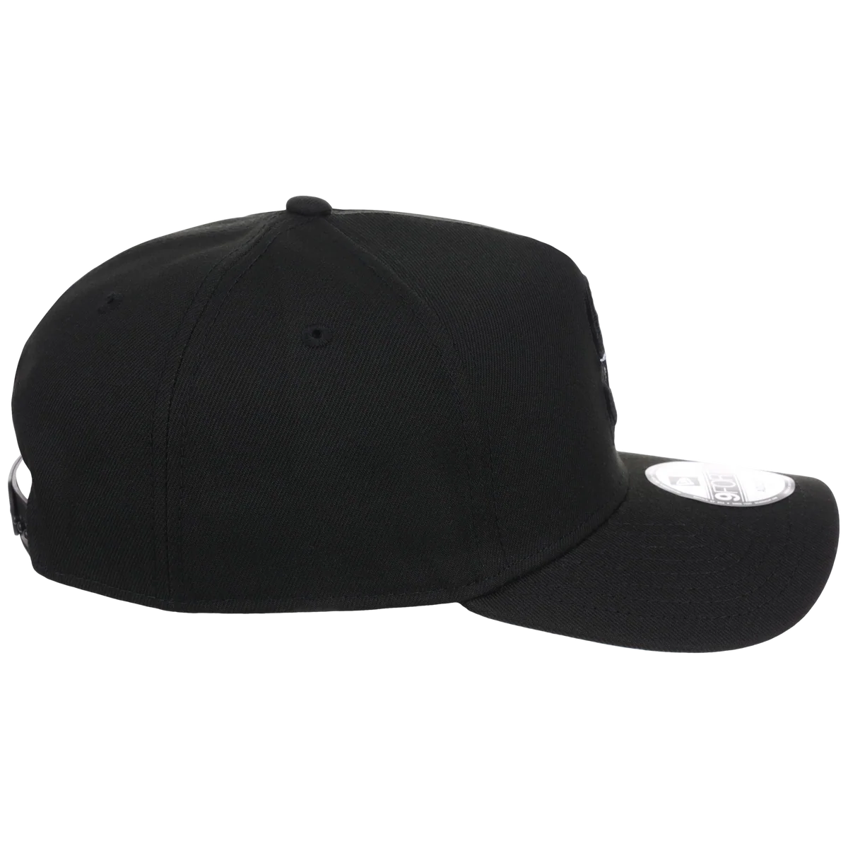 Seattle Mariners MLB Black Sky FASHION CORE New Era 9FORTY A-Frame detail view