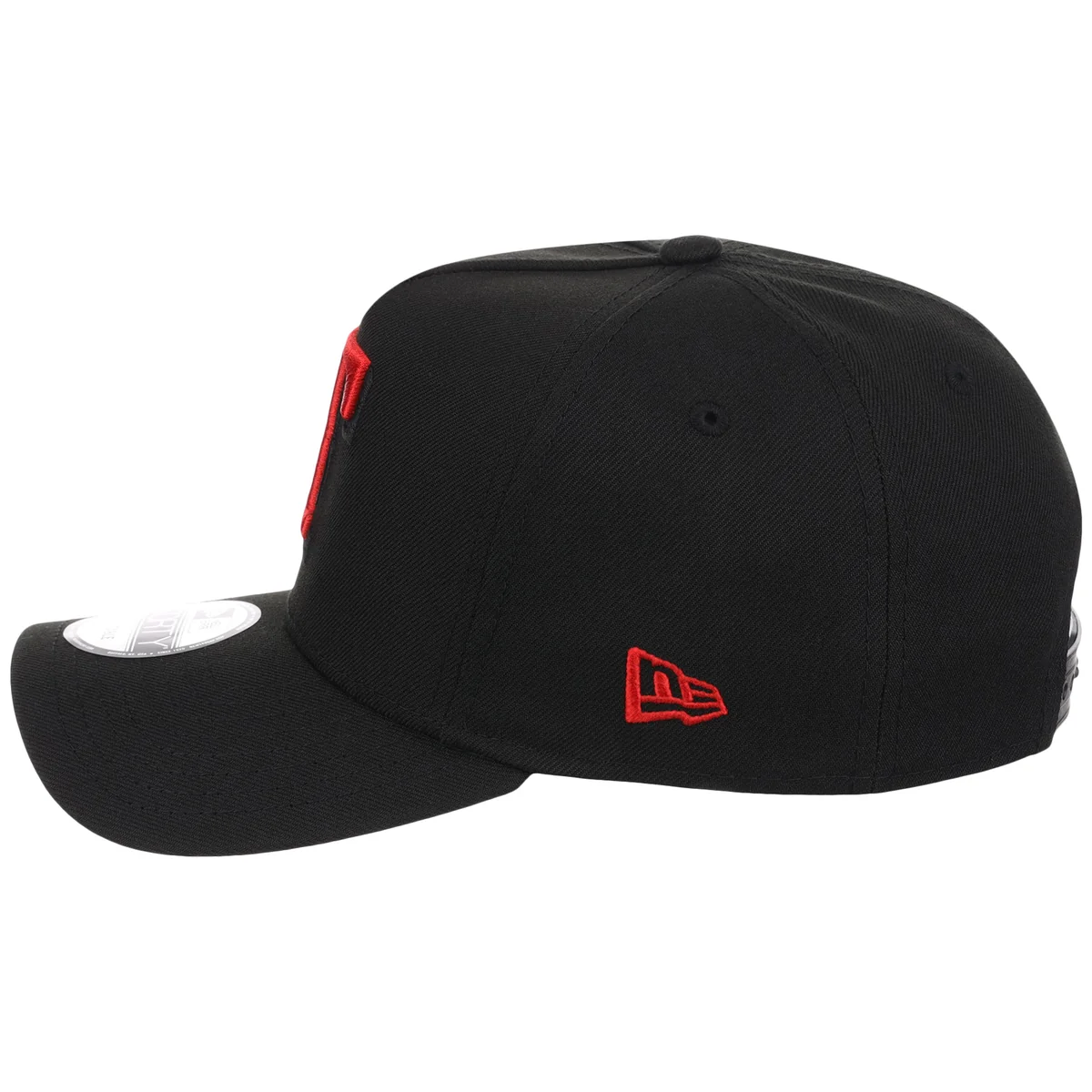 Texas Rangers MLB Black x Red FASHION CORE New Era 9FORTY A-Frame detail view
