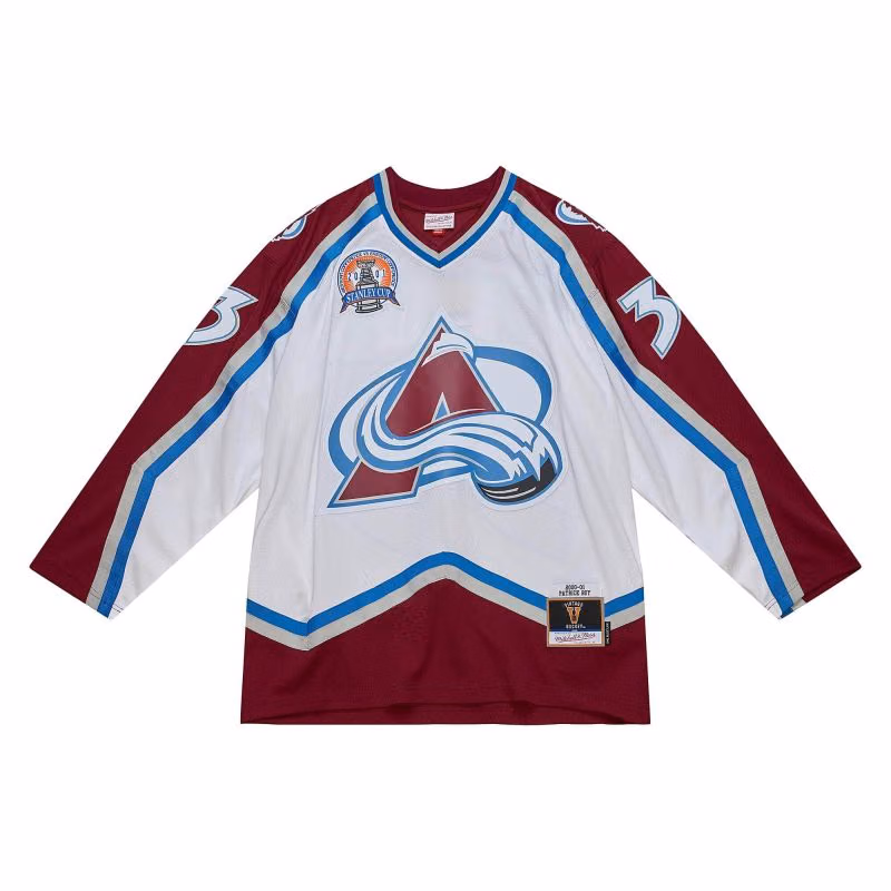 Patrick Roy #33 Colorado Avalanche 2000-01 Mitchell & Ness NHL Jersey view 2