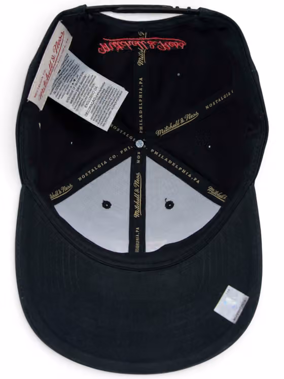 Chicago Bulls HWC Low Pro Snapback NBA Cap Black view 4