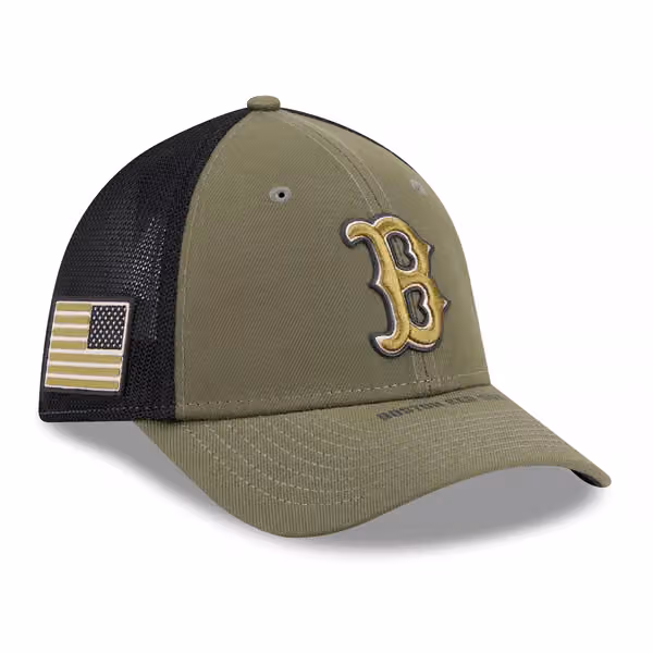 Boston Red Sox 2026 MLB Armed Forces 39THIRTY M-Crown Flex Cap Olive product photo