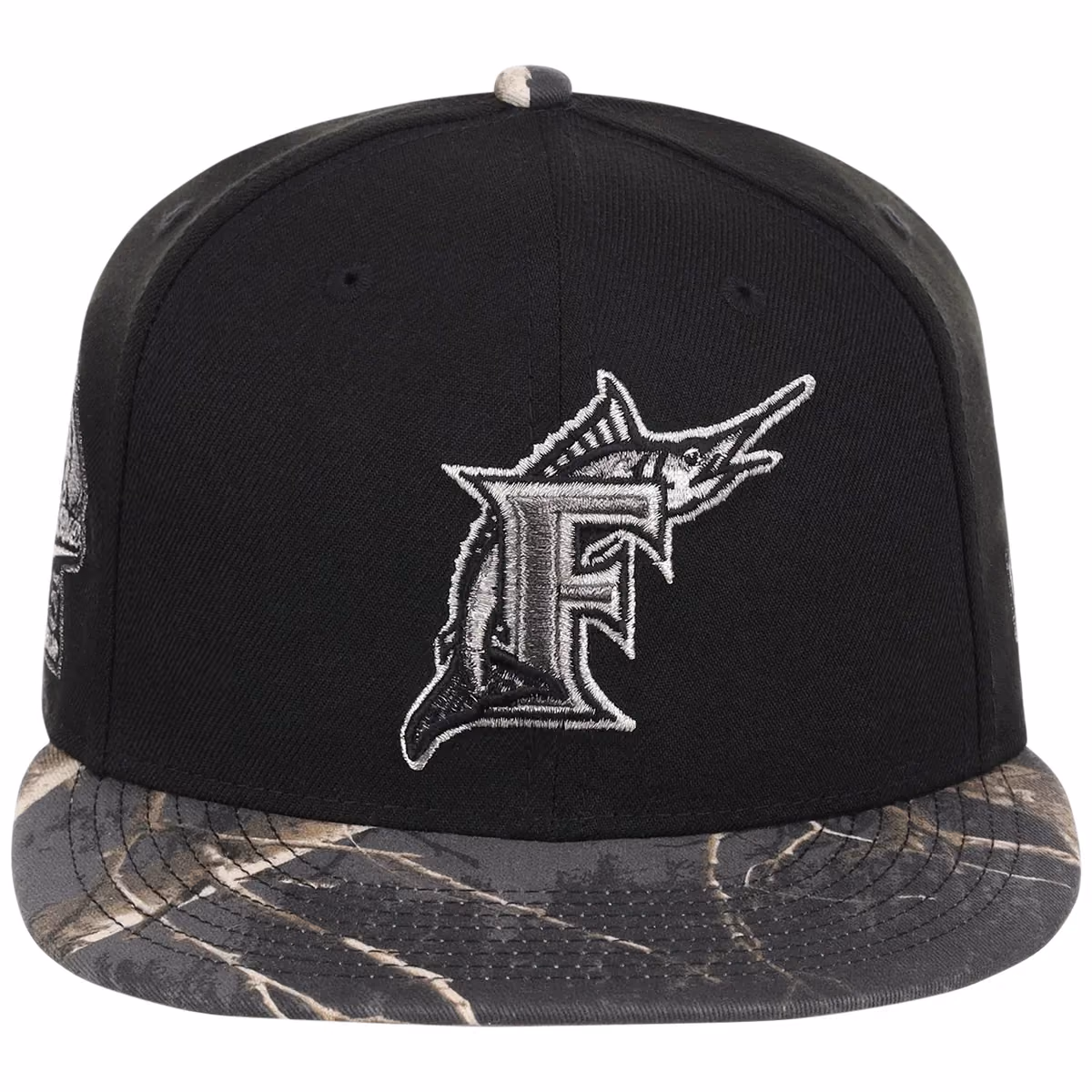 Miami Marlins MLB Black Realtree Metallics New Era 59FIFTY detail view
