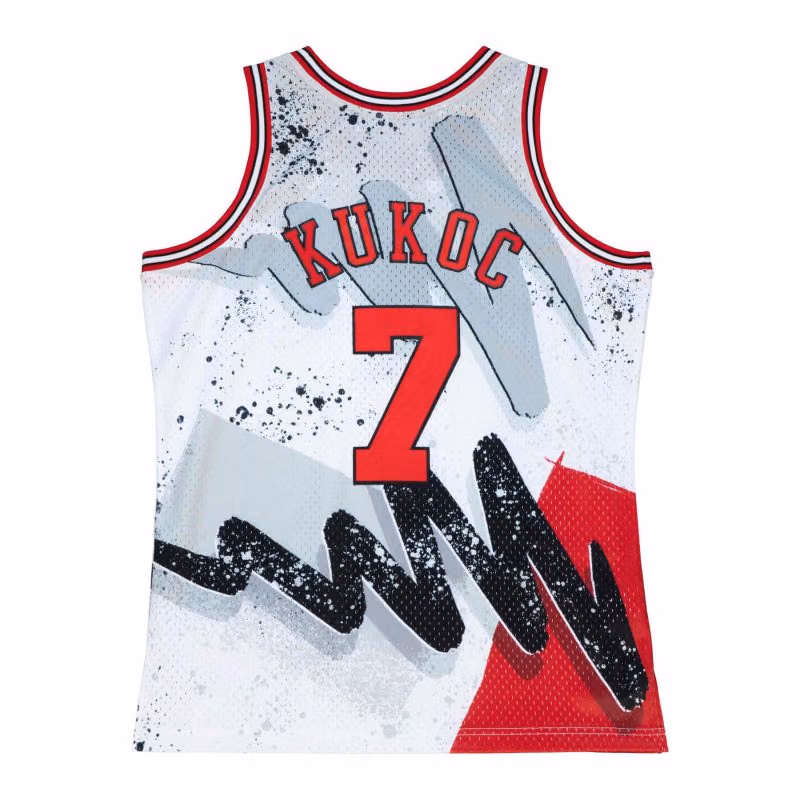 Toni Kukoč #7 Chicago Bulls Hyper Hoops Mitchell & Ness Swingman NBA Jersey view 2