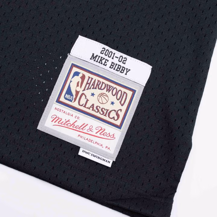 Mike Bibby #10 Sacramento Kings 2001-02 Mitchell & Ness Swingman NBA Jersey Black view 3