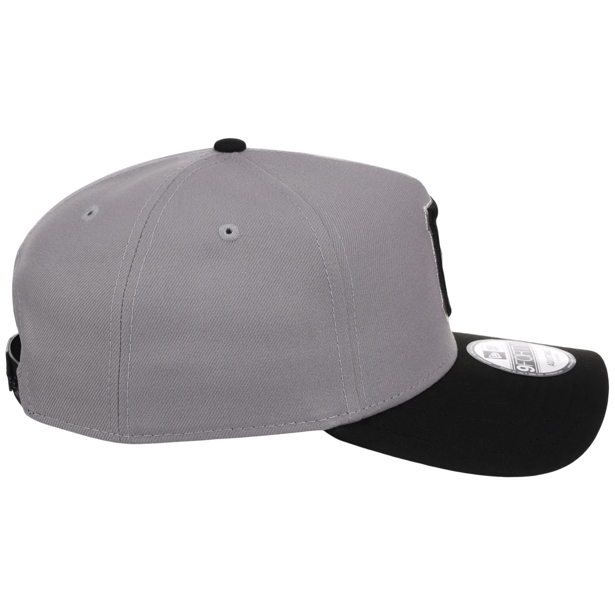 Pittsburgh Pirates MLB Gray x Black FASHION CORE New Era 9FORTY A-Frame detail view