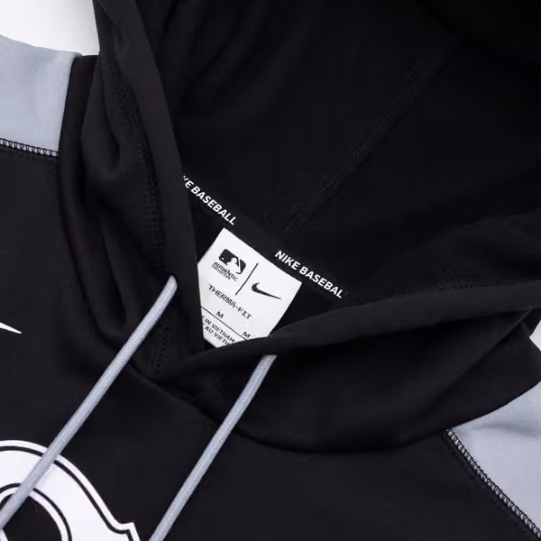 Chicago White Sox 2025 MLB Authentic Performance Therma Hoodie Black view 4