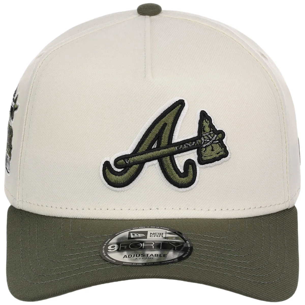 Atlanta Braves MLB Chrome Olive New Era 9FORTY detail view