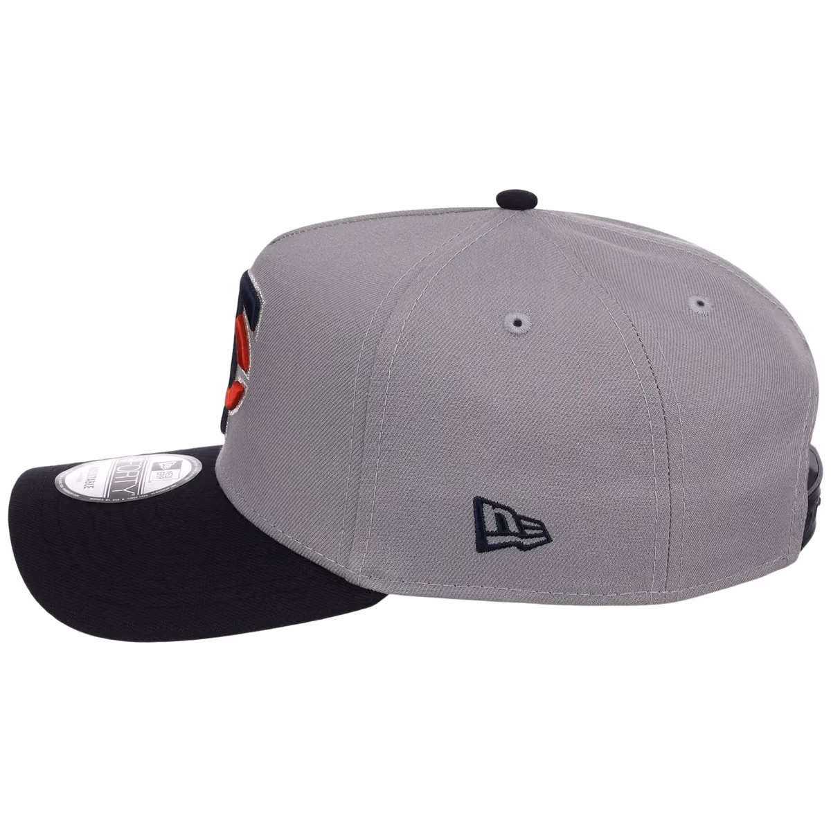 Minnesota Twins MLB Gray OTC FASHION CORE New Era 9FORTY A-Frame detail view