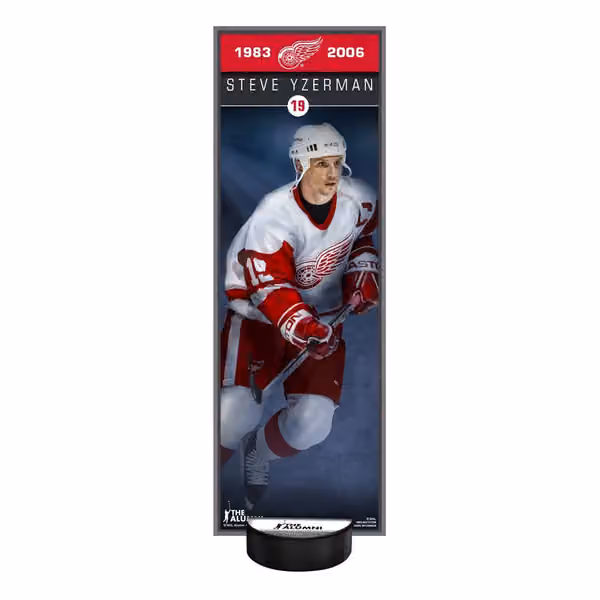 Steve Yzerman Detroit Red Wings NHL Alumni Deco Plaque & Holder view 1