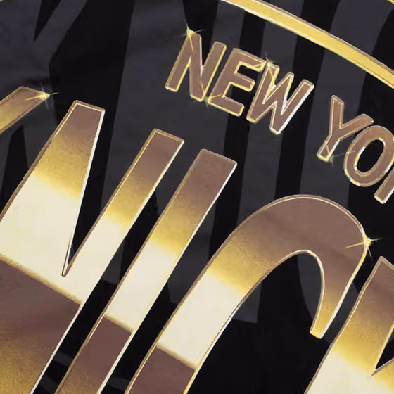 New York Knicks Big Face 4.0 Heavyweight Mitchell & Ness NBA T-Shirt Black view 4