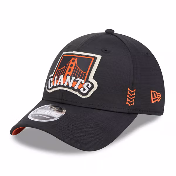 San Francisco Giants 2024 MLB Clubhouse New Era Stretch-Snap 9FORTY Cap Black product photo