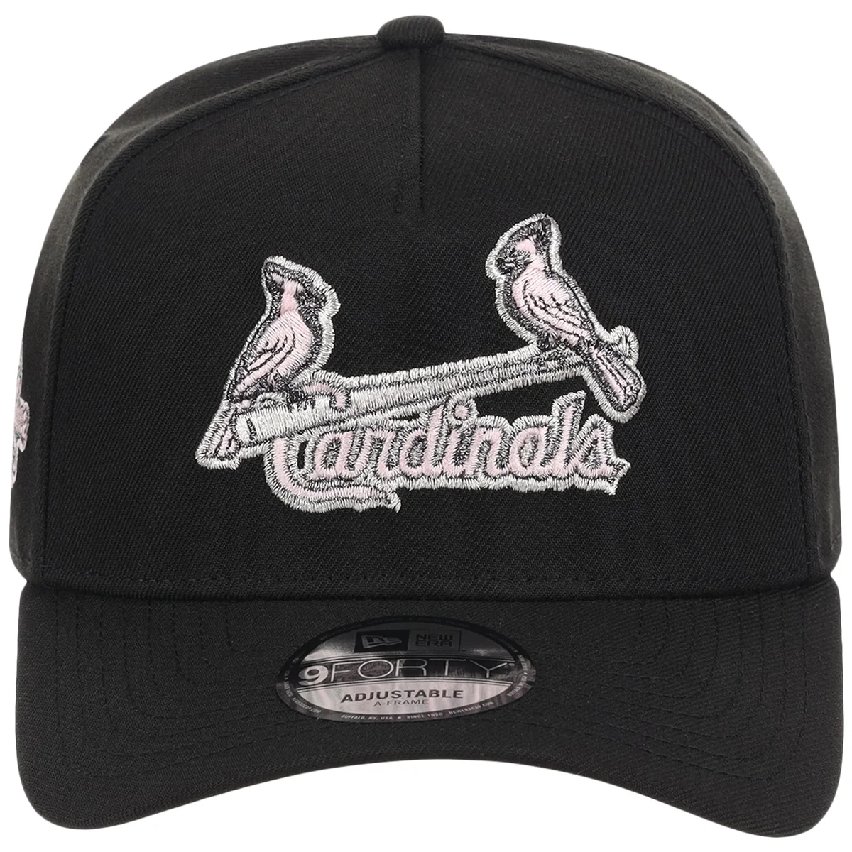 St. Louis Cardinals MLB Cookies & Cream New Era 9FORTY detail view