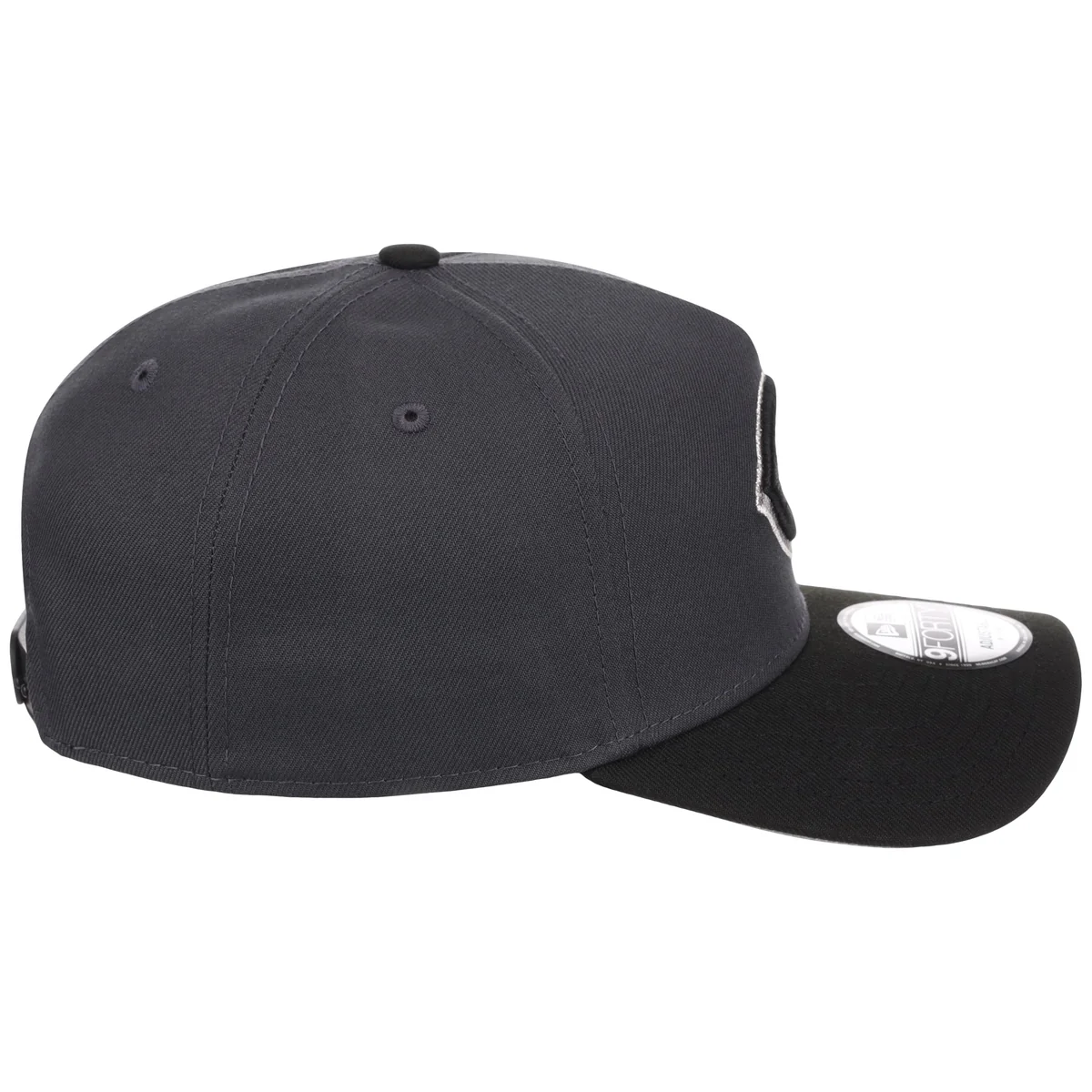 Cincinnati Reds MLB Graphite x Black FASHION CORE New Era 9FORTY A-Frame detail view