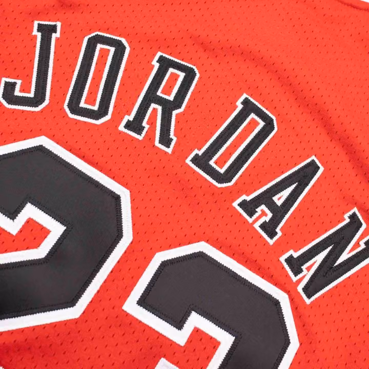 Michael Jordan #23 Chicago Bulls 1997-98 Authentic NBA Jersey Red (YOUTH) view 4