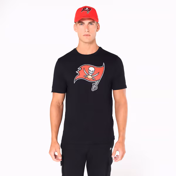 Tampa Bay Buccaneers Team Logo Football NFL T-Shirt Black view 1
