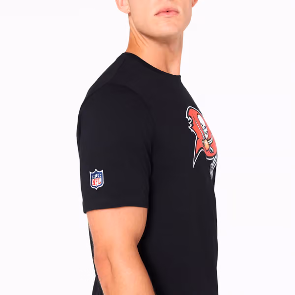 Tampa Bay Buccaneers Team Logo Football NFL T-Shirt Black view 3