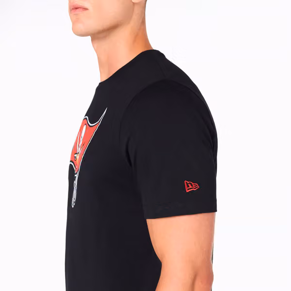 Tampa Bay Buccaneers Team Logo Football NFL T-Shirt Black view 5