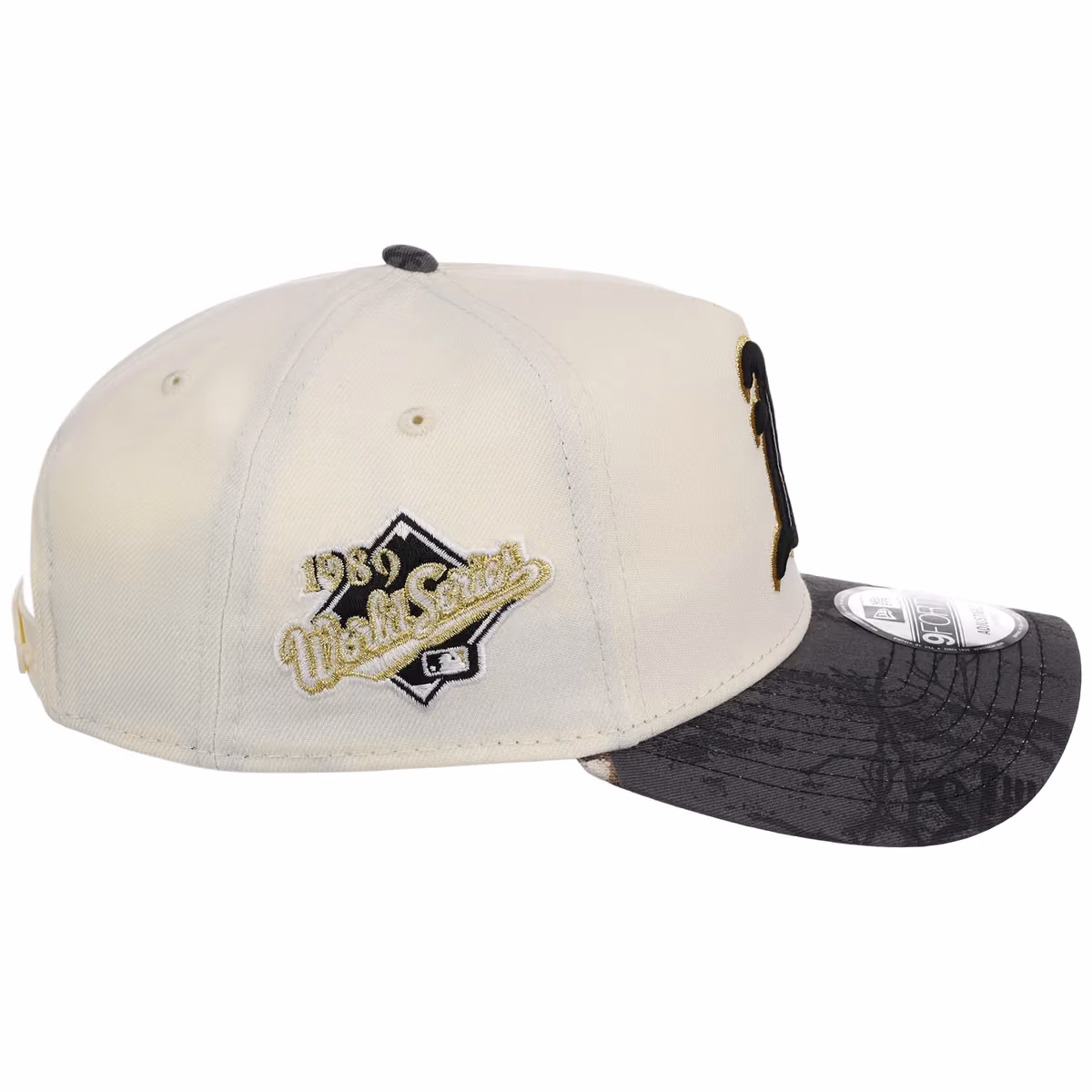 Oakland Athletics MLB Black Realtree Chrome New Era 9FORTY detail view