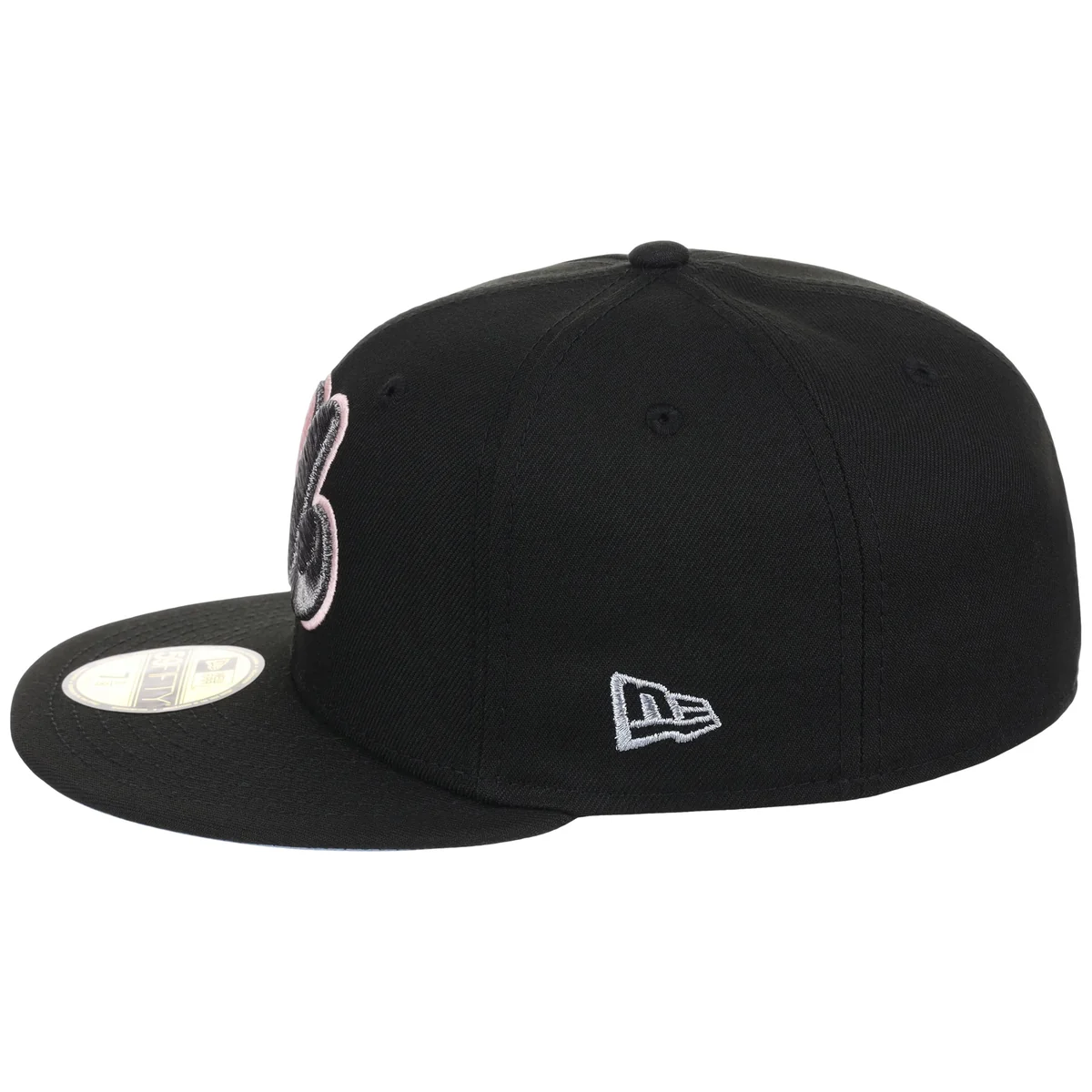 Montreal Expos MLB Pewter Skies New Era 59FIFTY detail view
