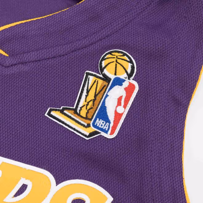 Shaquille O'Neal #34 Los Angeles Lakers 2001-02 Mitchell & Ness Authentic NBA Jersey Purple view 4