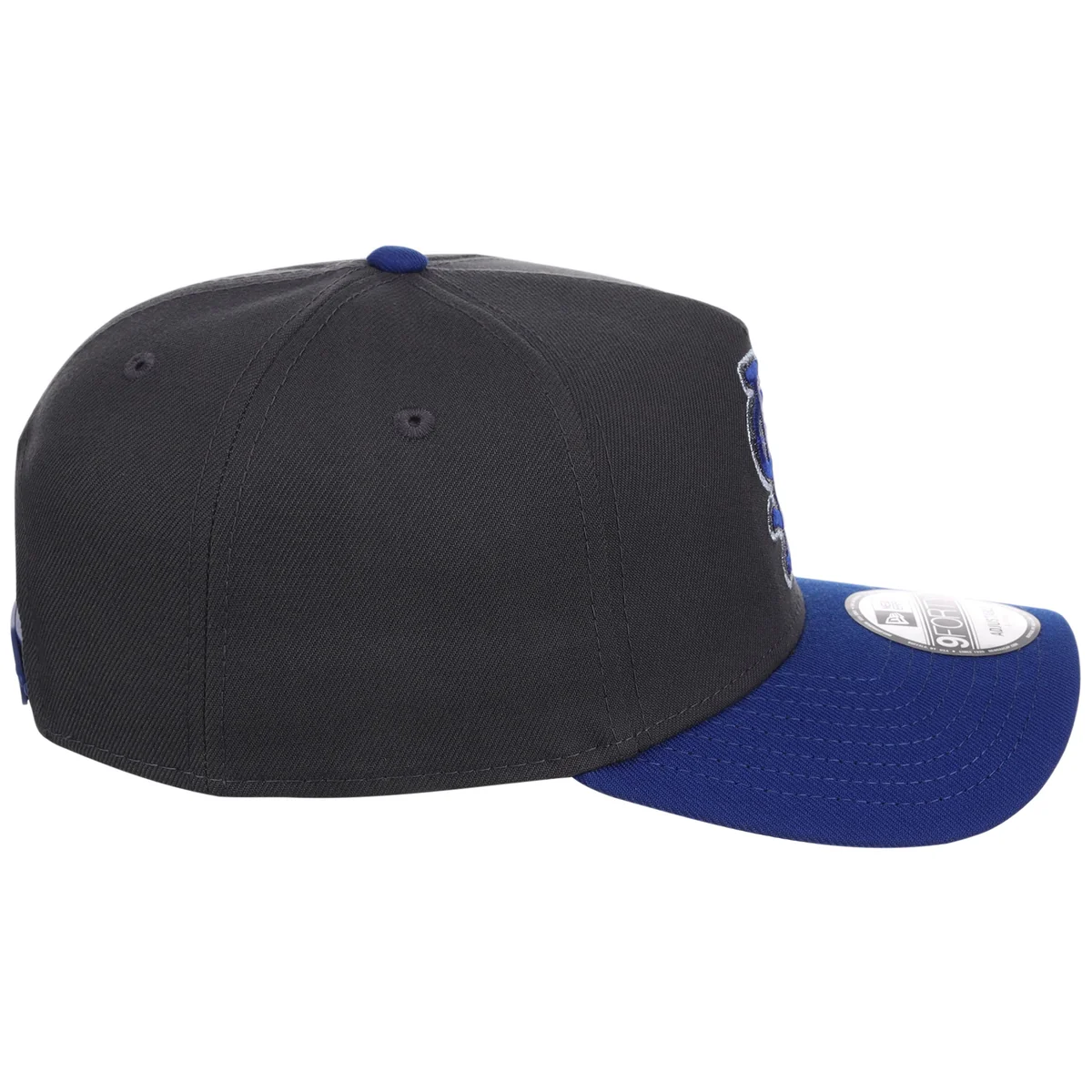 St. Louis Cardinals MLB Graphite x Royal FASHION CORE New Era 9FORTY A-Frame detail view