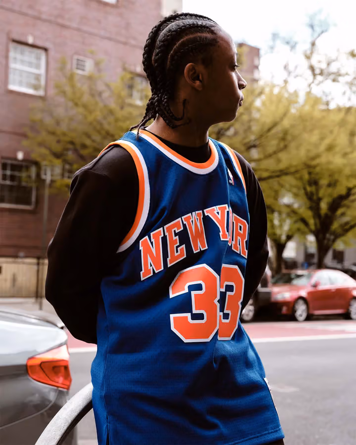 Patrick Ewing #33 New York Knicks 1991-92 Swingman NBA Jersey view 4