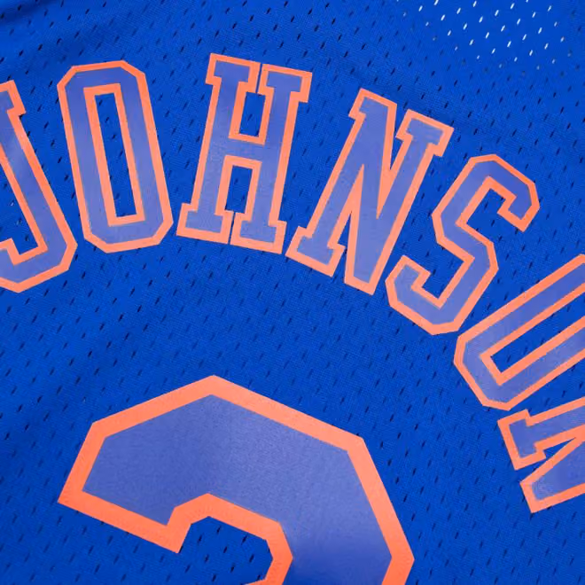 Larry Johnson #2 New York Knicks 1996-97 Mitchell & Ness Swingman NBA Jersey Alternate view 3