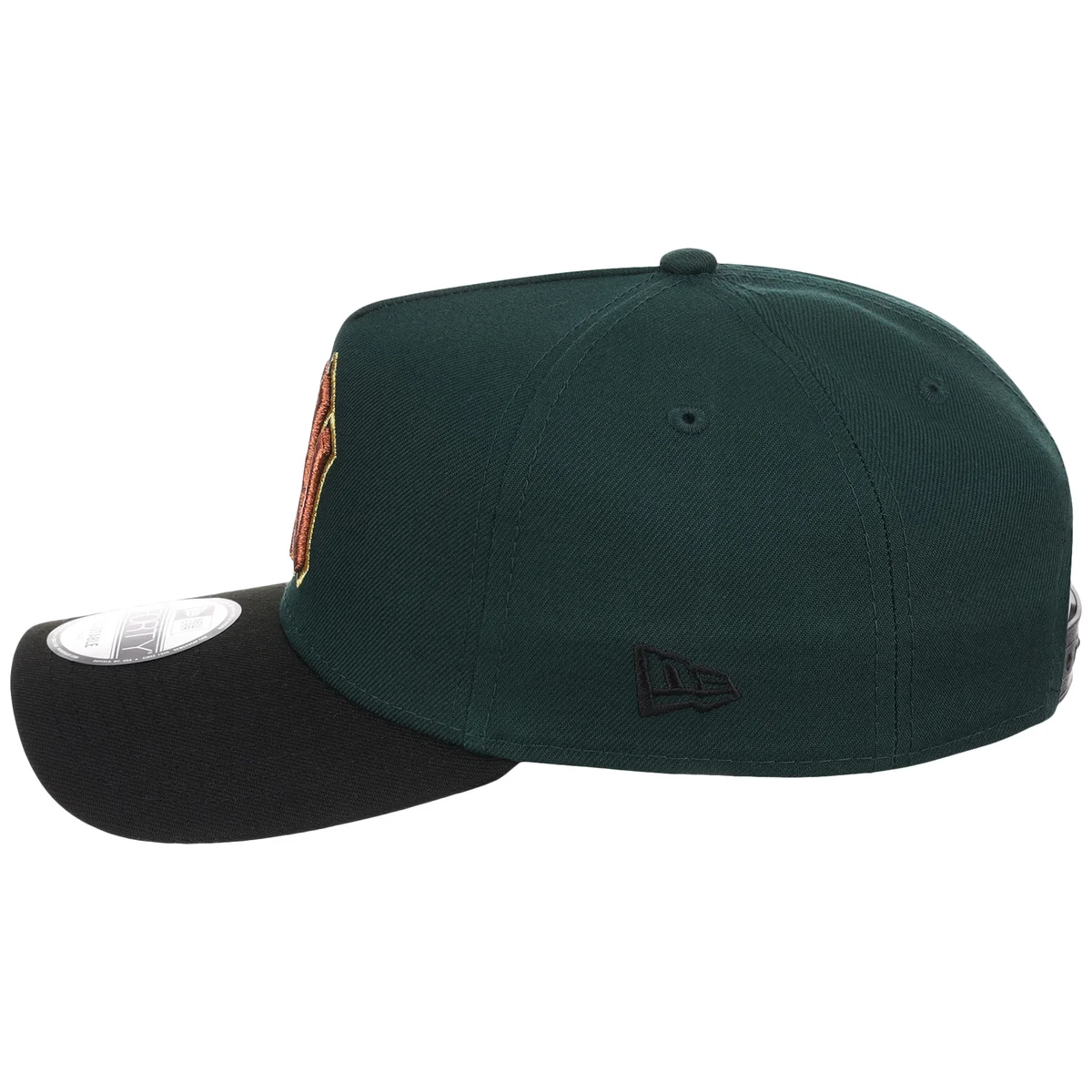 New York Yankees MLB Dark Green x Black FASHION CORE New Era 9FORTY A-Frame detail view