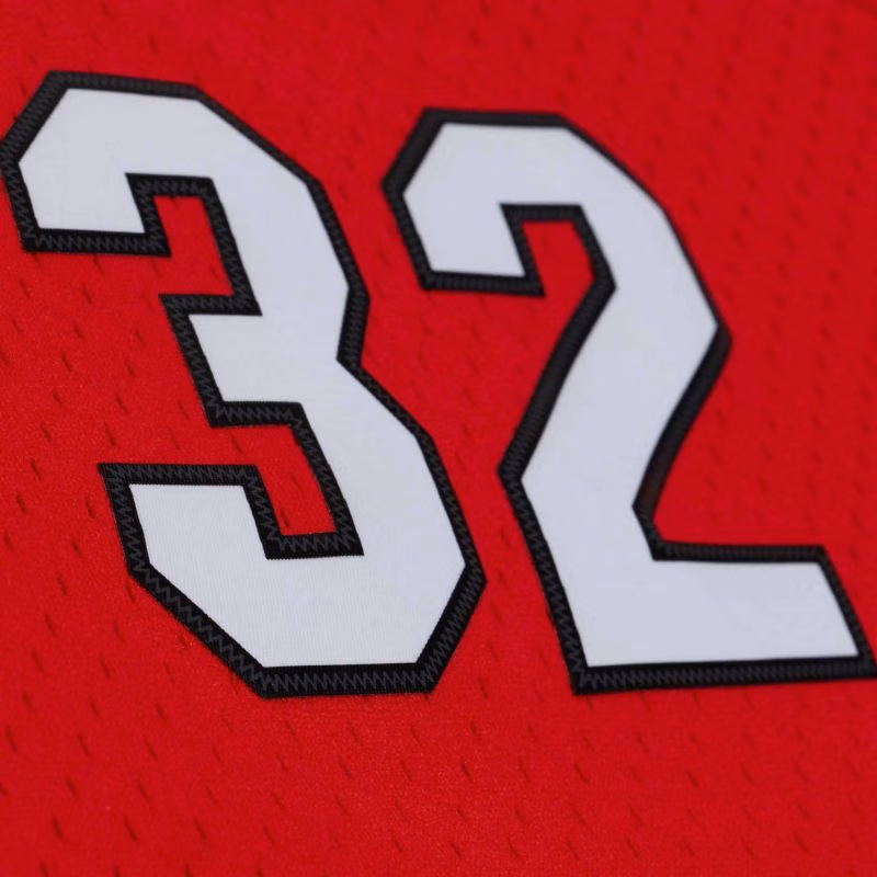Shaquille O'Neal #32 Miami Heat 2005-06 Swingman NBA Jersey Red view 5