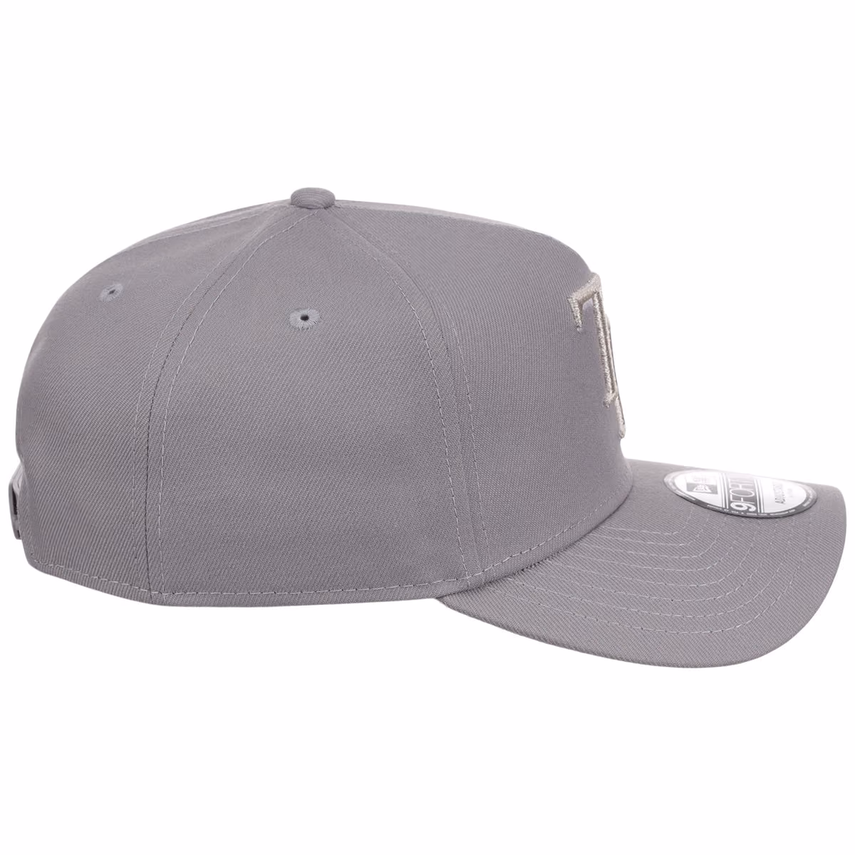 Tampa Bay Rays MLB Gray x White FASHION CORE New Era 9FORTY A-Frame detail view