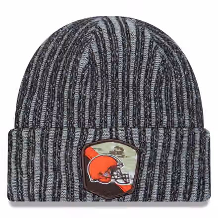 Cleveland Browns 2023 NFL Salute to Service New Era Knit Hat product photo