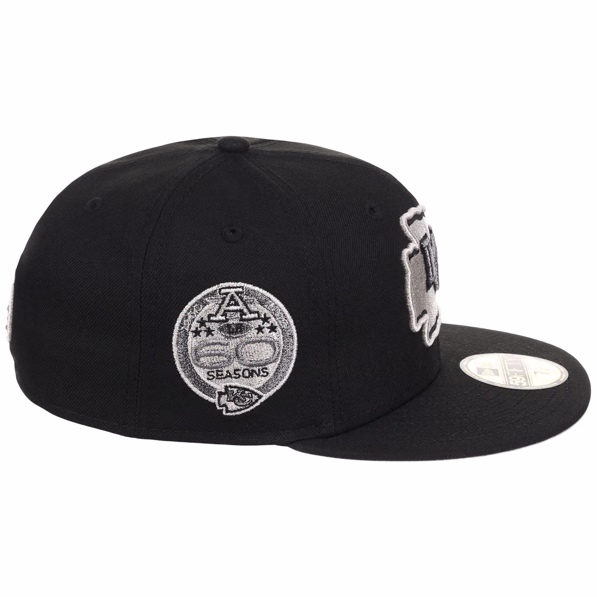 Kansas City Chiefs NFL Liquid Titanium New Era 59FIFTY detail view