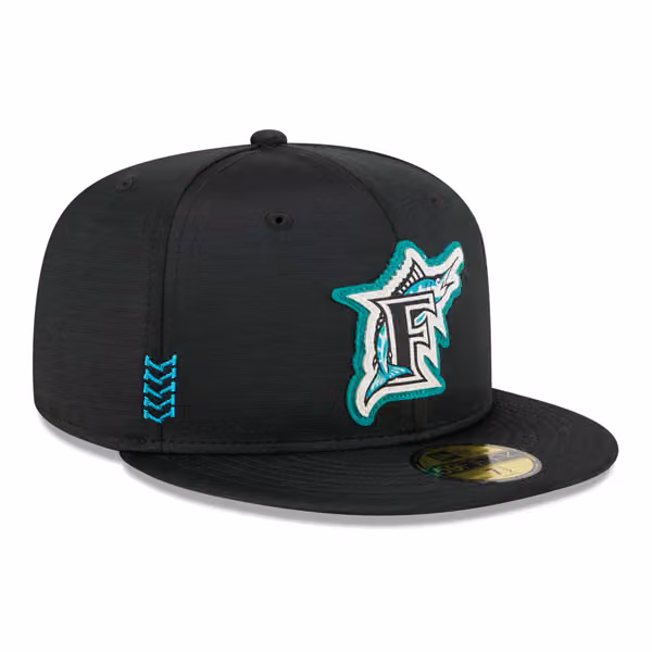 Florida Marlins 2024 MLB Clubhouse New Era 59FIFTY Fitted Cap Black view 4