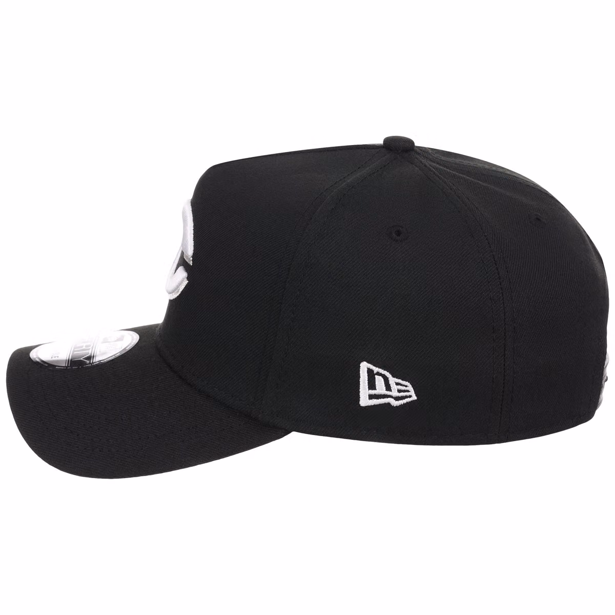 Cincinnati Reds MLB Black x White FASHION CORE New Era 9FORTY A-Frame detail view