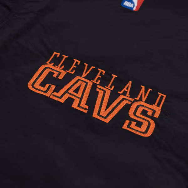 Cleveland Cavaliers 1994-95 Authentic Warm Up NBA Jacket Black view 3