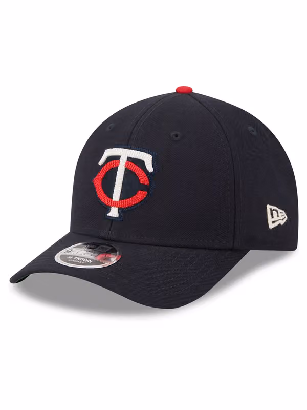 Minnesota Twins 2026 MLB Field of Dreams Game 9FORTY Snapback Cap Navy product photo