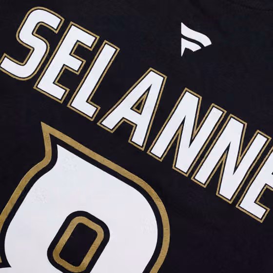 Teemu Selanne #8 Anaheim Ducks Iconic Player NHL Hoodie Black view 4