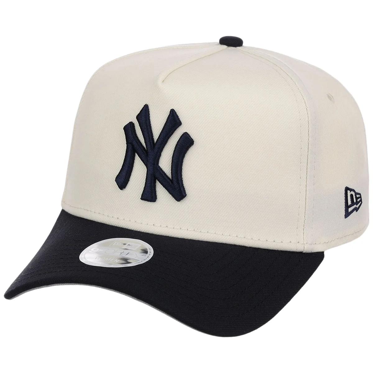 New York Yankees Women's New Era 9FORTY Chrome OTC A-Frame detail view