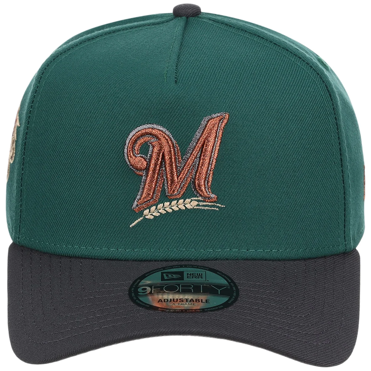 Milwaukee Brewers MLB Emerald Graphite New Era 9FORTY detail view