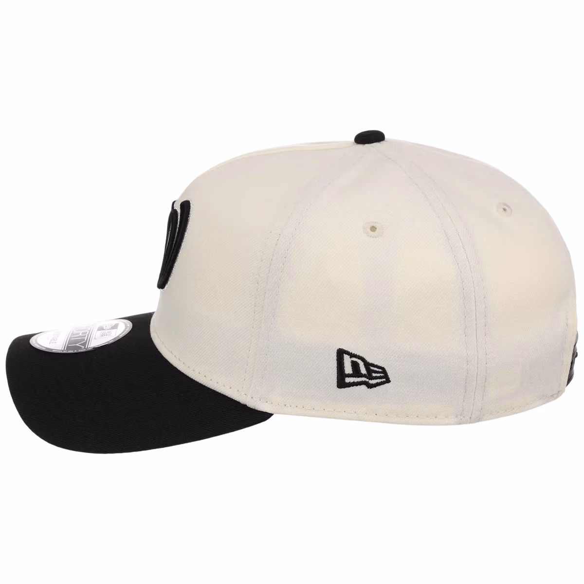 Washington Nationals MLB Chrome x Black FASHION CORE New Era 9FORTY A-Frame detail view