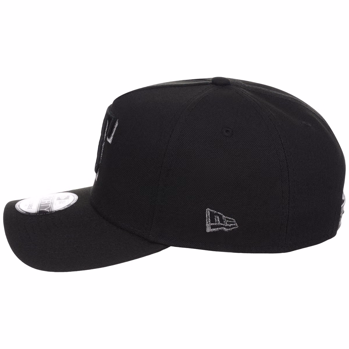 Texas Rangers MLB Black x Pewter FASHION CORE New Era 9FORTY A-Frame detail view