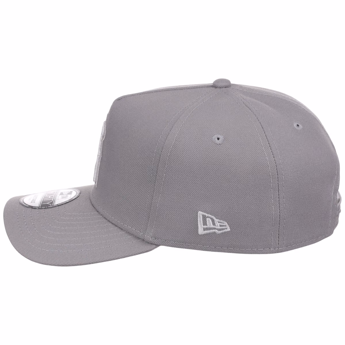 Anaheim Angels MLB Gray x White FASHION CORE New Era 9FORTY A-Frame detail view