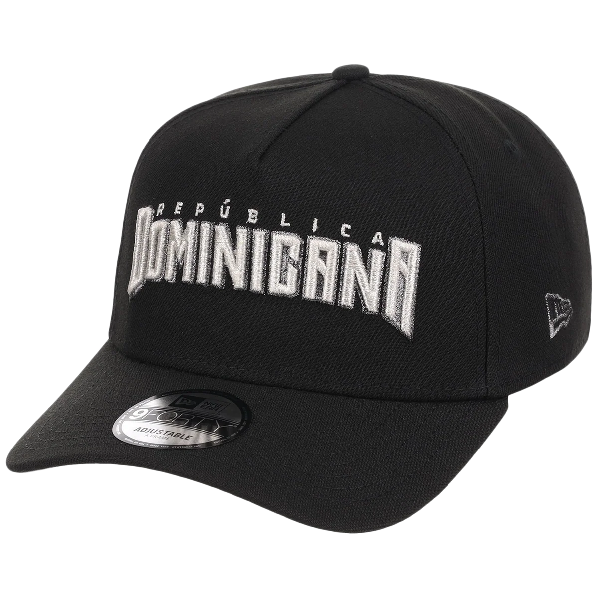 Crown the Country: Dominican Republic New Era 9FORTY Liquid Titanium 'República Dominicana' detail view