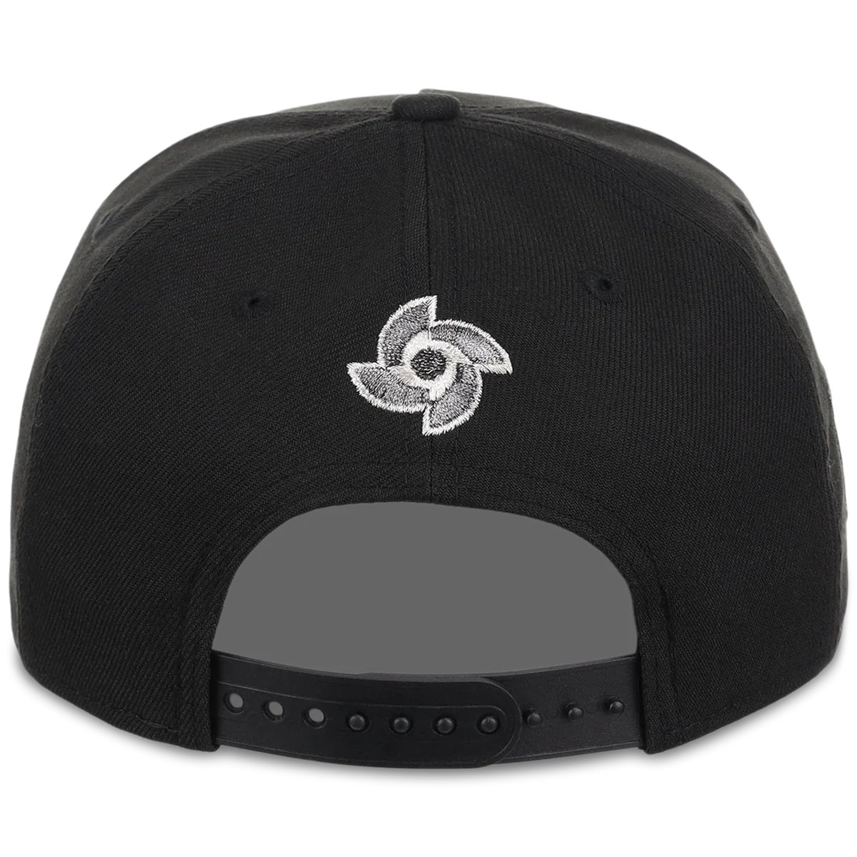 Crown the Country: Dominican Republic New Era 9FORTY Liquid Titanium 'República Dominicana' detail view