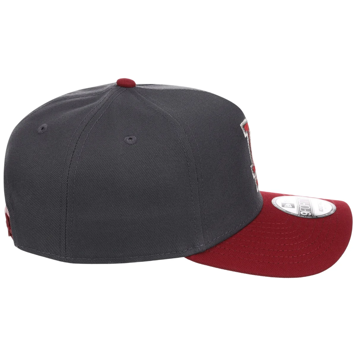 Los Angeles Dodgers MLB Graphite x Cardinal FASHION CORE New Era 9FORTY A-Frame detail view