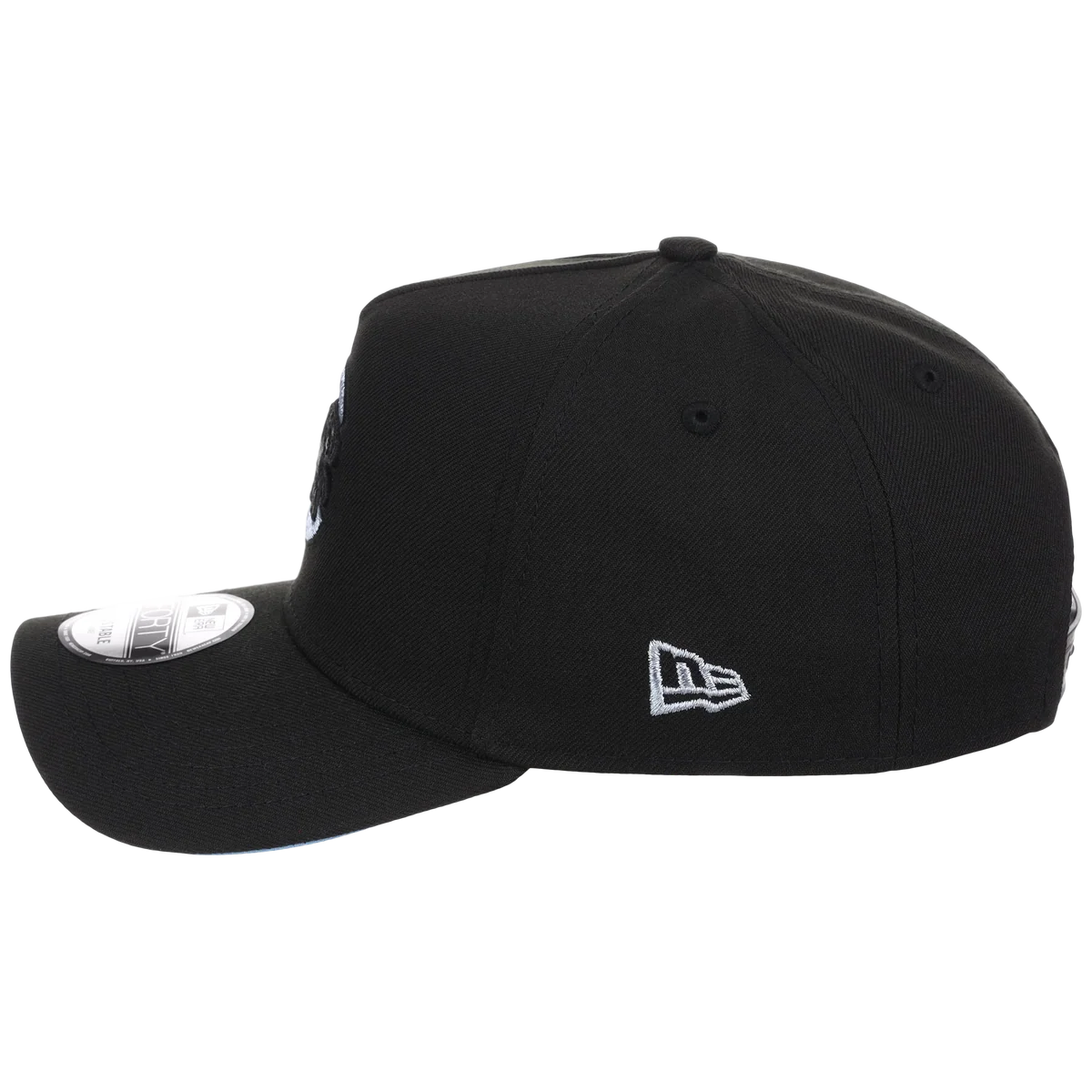 Chicago Cubs MLB Black Sky FASHION CORE New Era 9FORTY A-Frame detail view