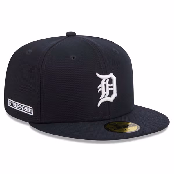 Cincinnati Reds MLB Authentic City Connect 59FIFTY Fitted Cap Navy product photo