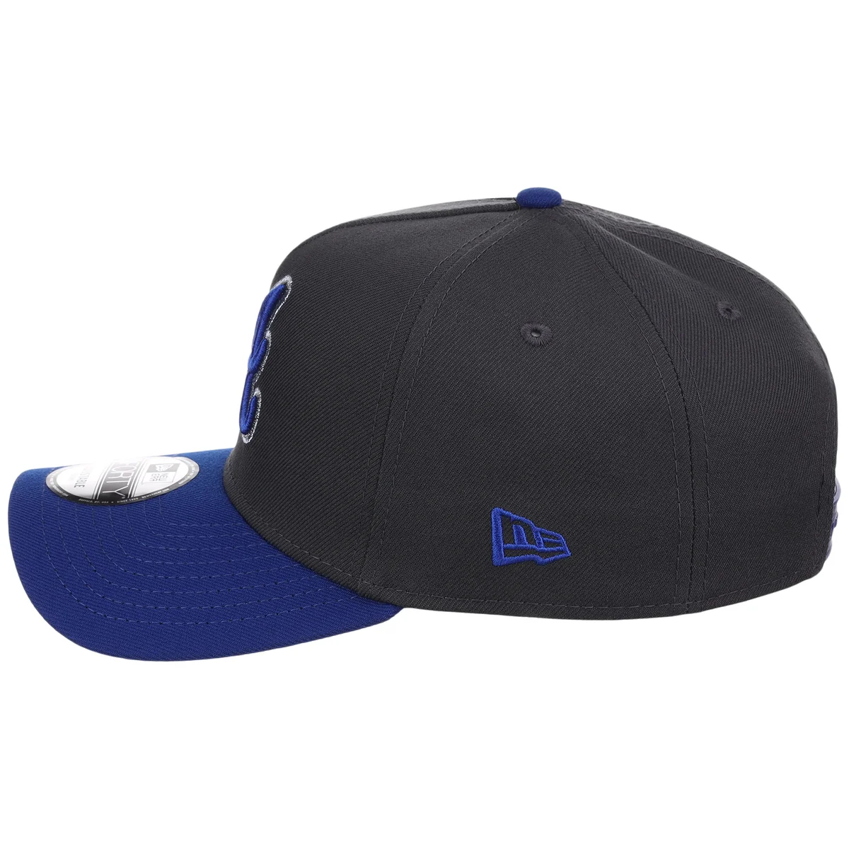 Atlanta Braves MLB Graphite x Royal FASHION CORE New Era 9FORTY A-Frame detail view