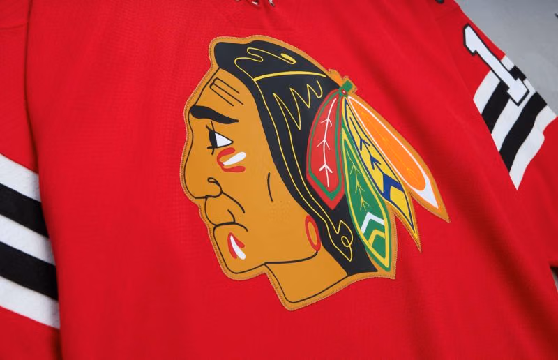Bobby Hull #16 Chicago Blackhawks 1960-61 Mitchell & Ness NHL Jersey view 4