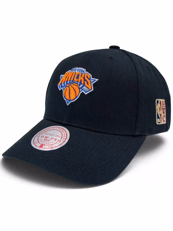 New York Knicks HWC Low Pro Snapback NBA Cap Black view 1